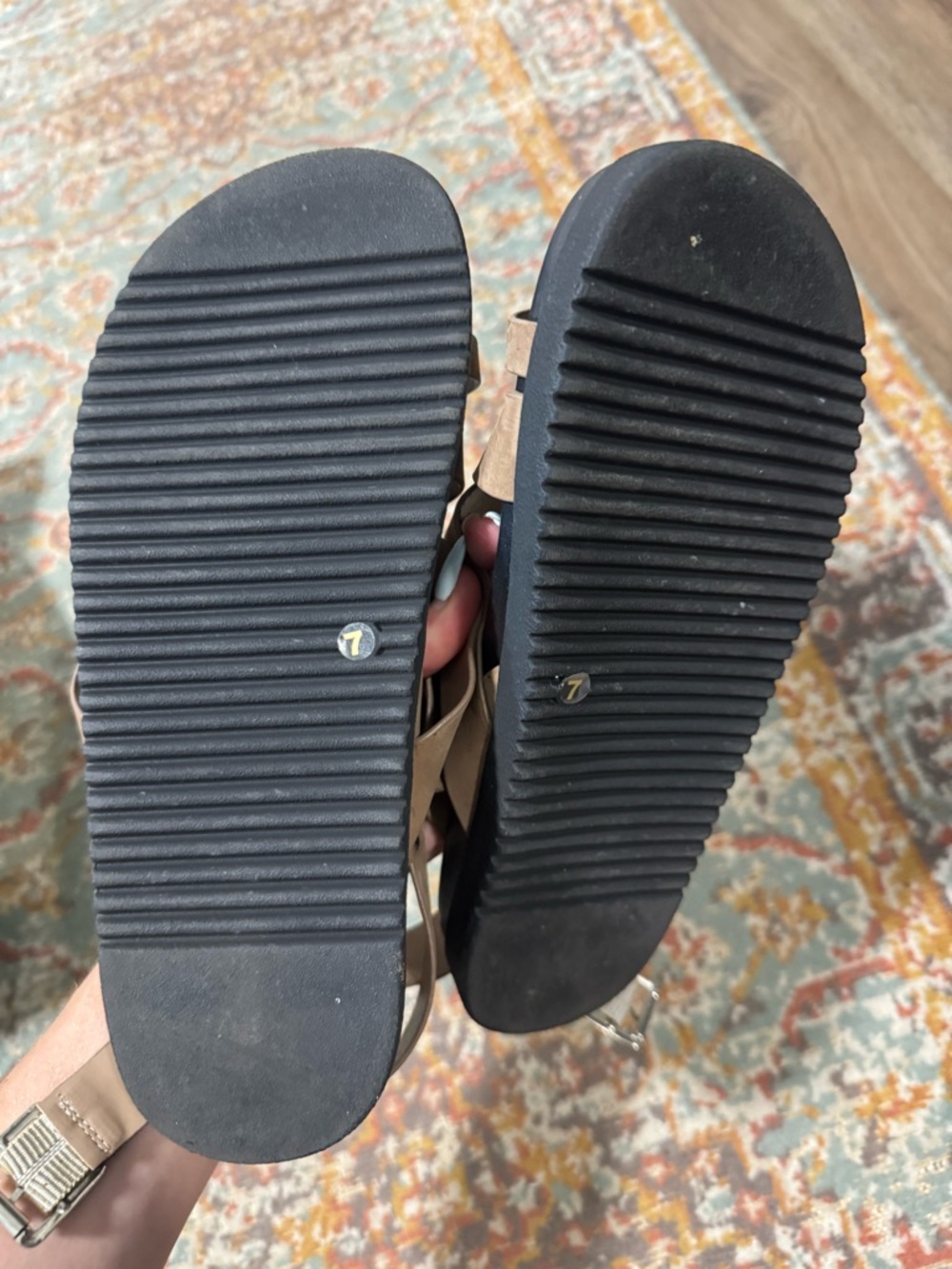 Steve Madden Tan Crisscross Strap Flat Sandals - Picture 4 of 4